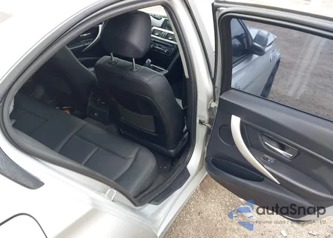 2014 BMW 320I xDrive z USA, uszkodzony, nr VIN WBA3C3C58EP661364